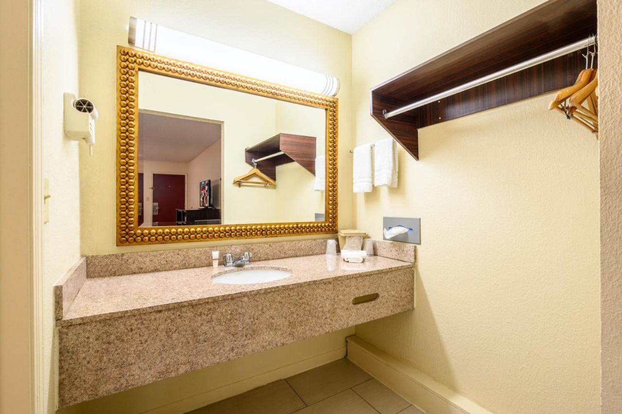 Red Roof Inn Sylacauga Extérieur photo